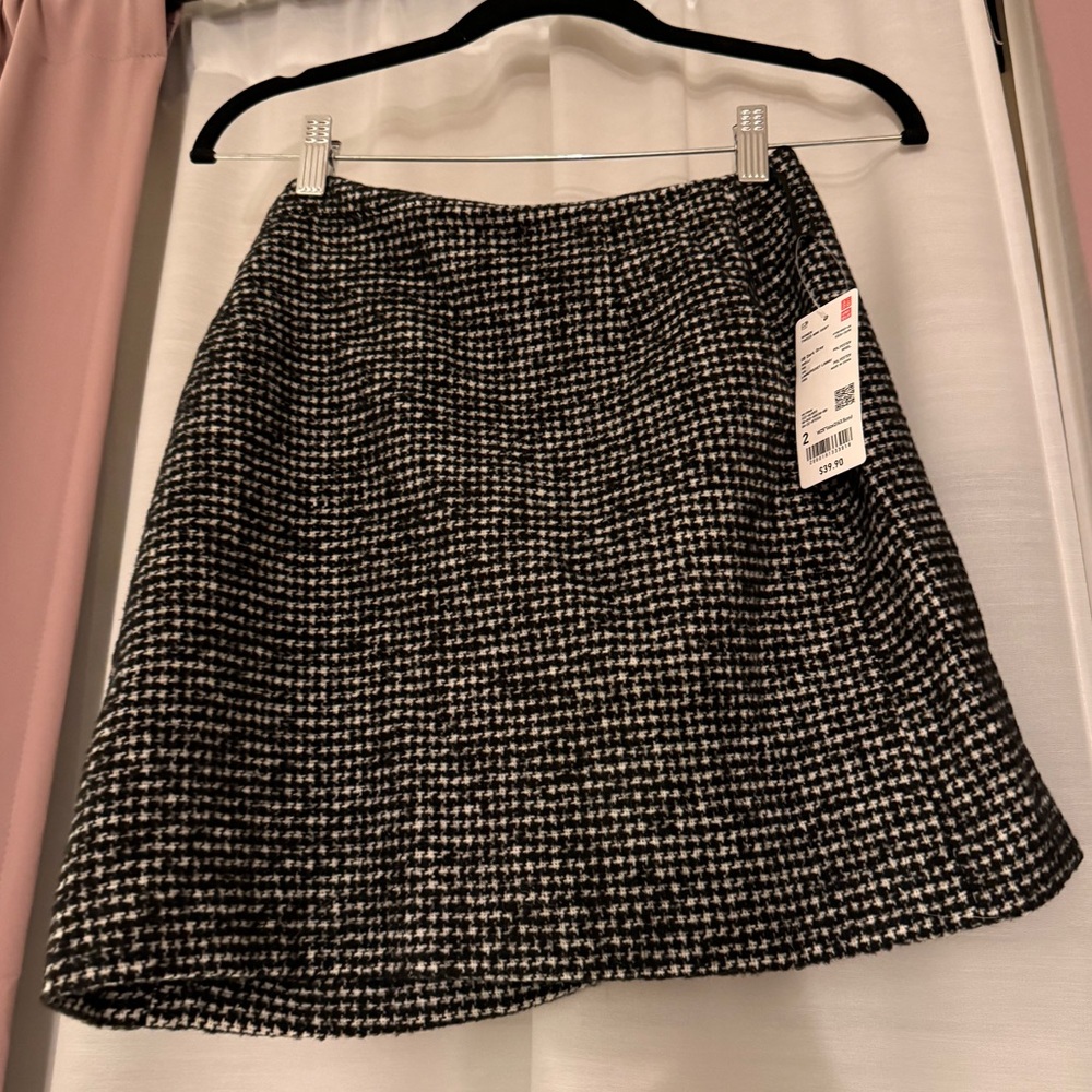 New Uniqlo Houndstooth Mini Skirt